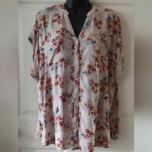 TORRIDĀ ChallisāButtonāFrontāDolmanāSleeveāTopāSizeā2 - Picture 1 of 7